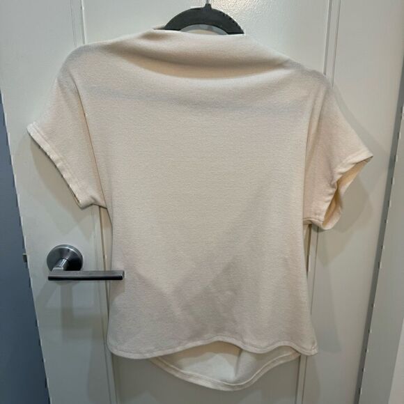 Dazy Cream Sweater Short Sleeve Top Size XL - Picture 2 of 5
